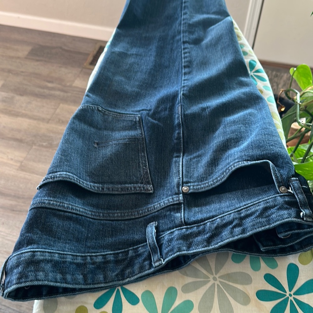 Standard Straight Jeans